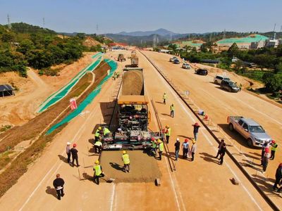 潮州東聯絡線路面工程開始施工