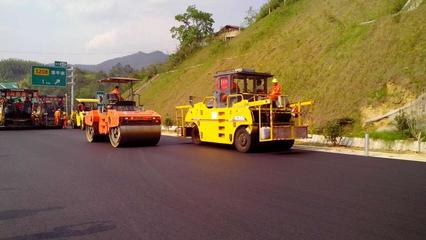 全省高速公路路面、綠化施工觀摩會召開